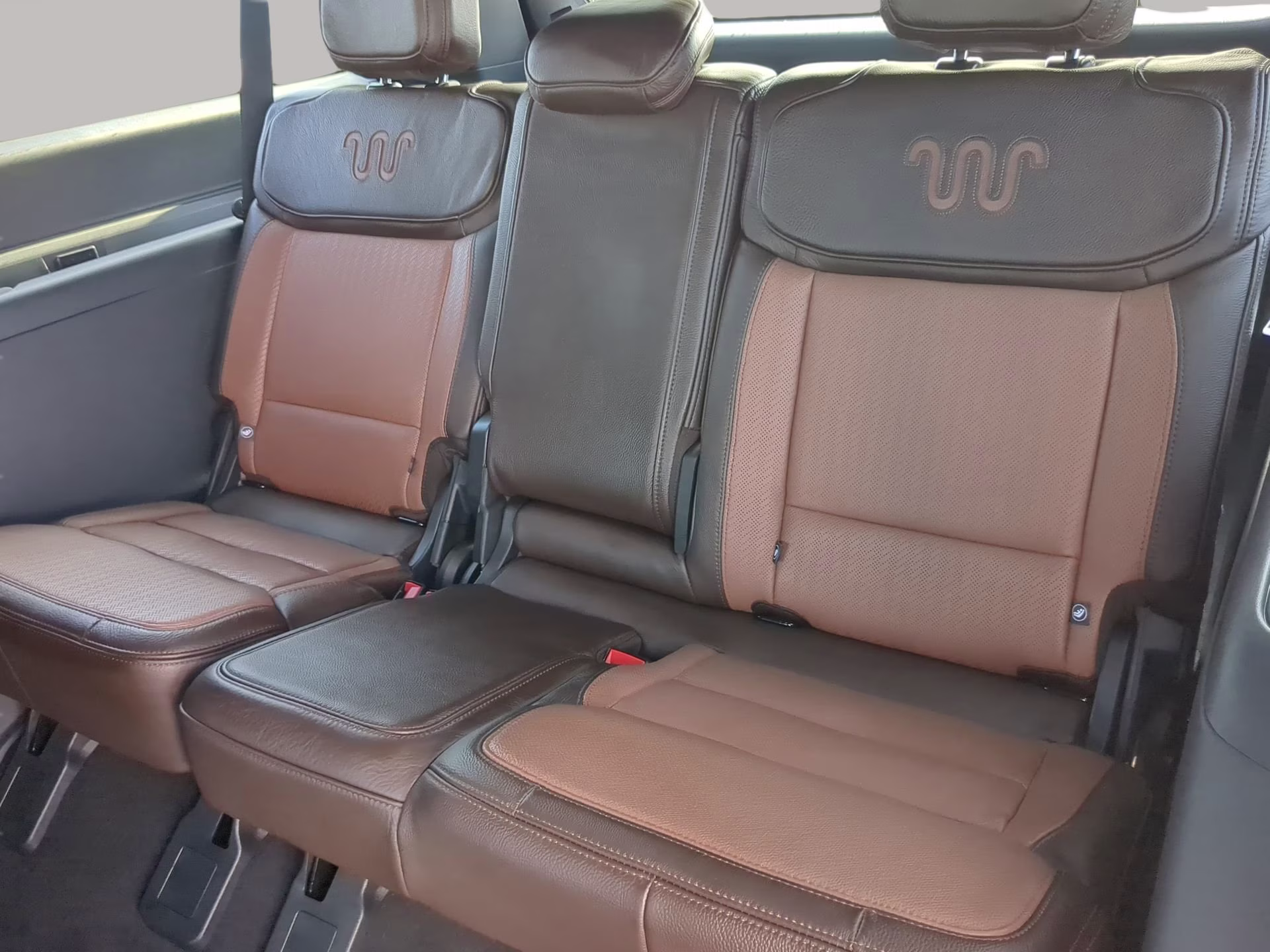 2026 Star White Metallic Tri-Coat Ford Expedition Max King Ranch 4X4 SUV