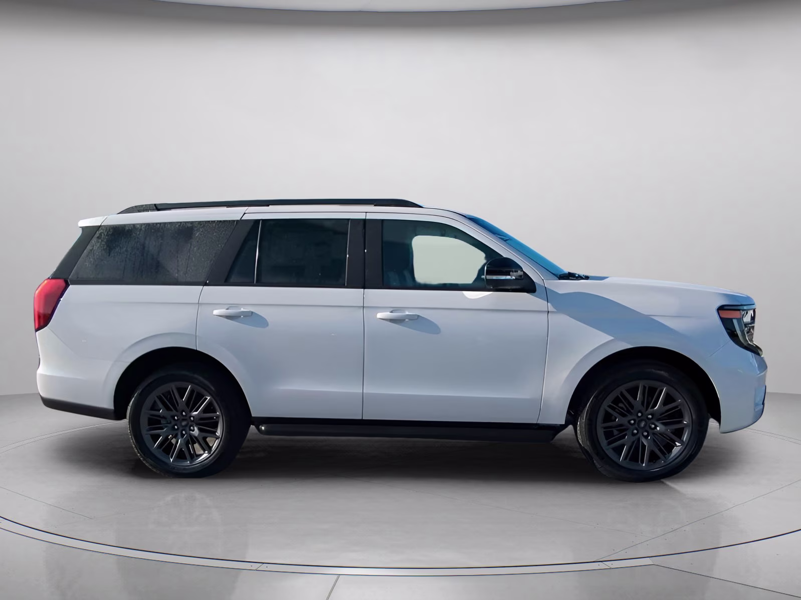 2026 Star White Metallic Tri-Coat Ford Expedition Platinum 4X4 SUV