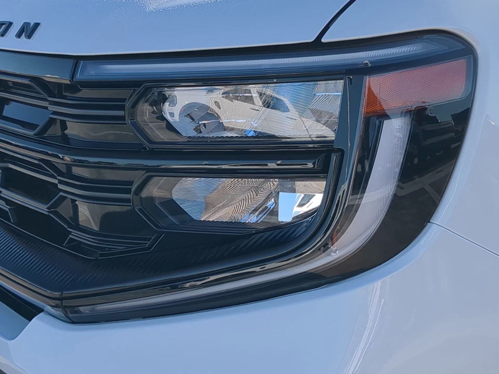 2026 Star White Metallic Tri-Coat Ford Expedition Platinum 4X4 SUV
