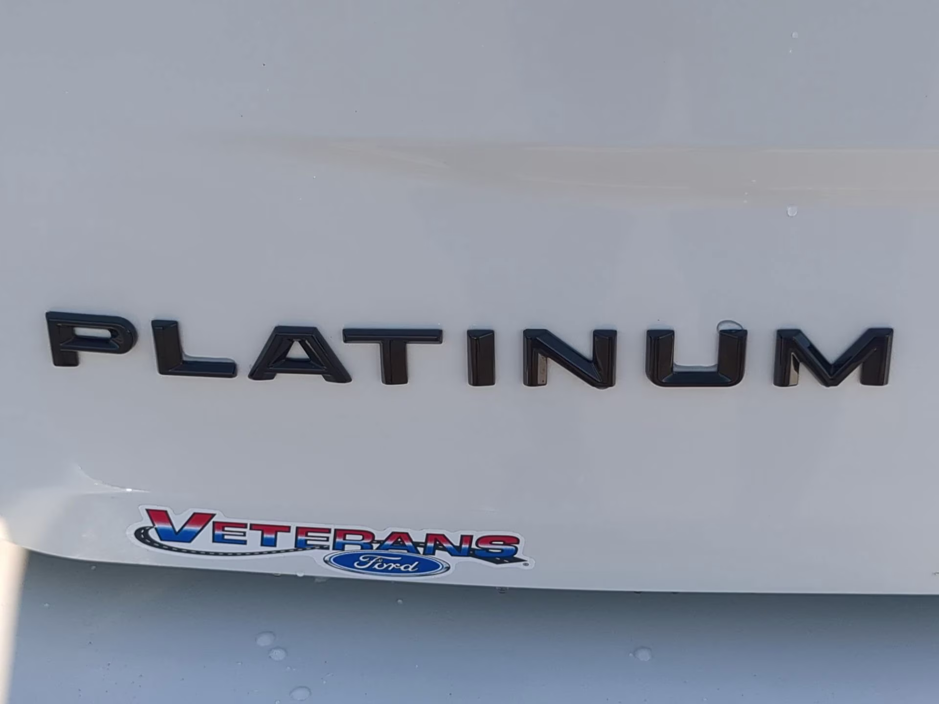 2026 Star White Metallic Tri-Coat Ford Expedition Platinum 4X4 SUV
