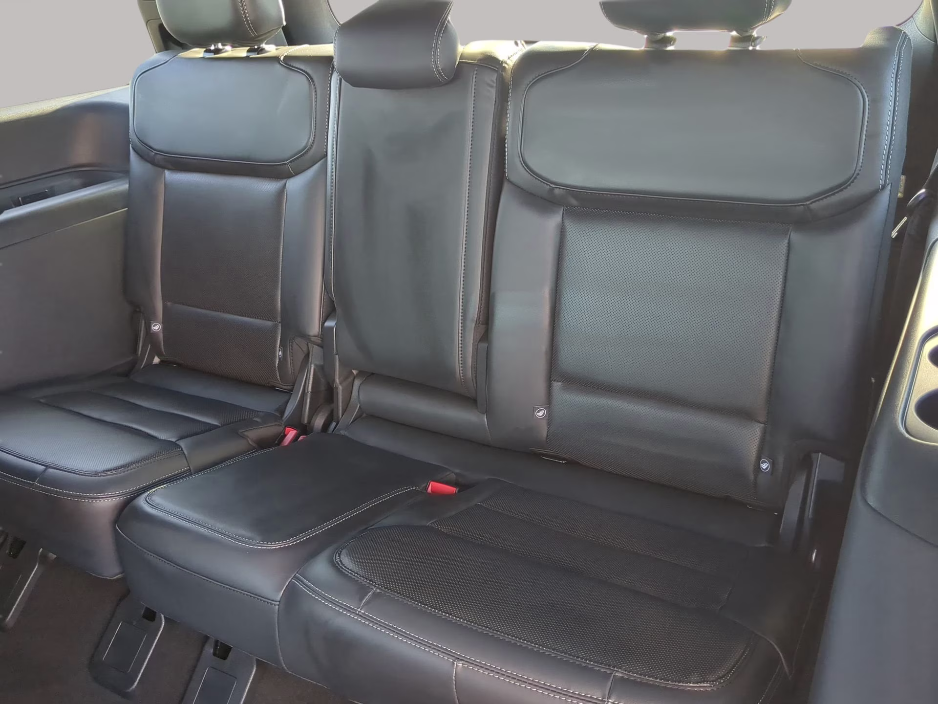 2026 Star White Metallic Tri-Coat Ford Expedition Platinum 4X4 SUV