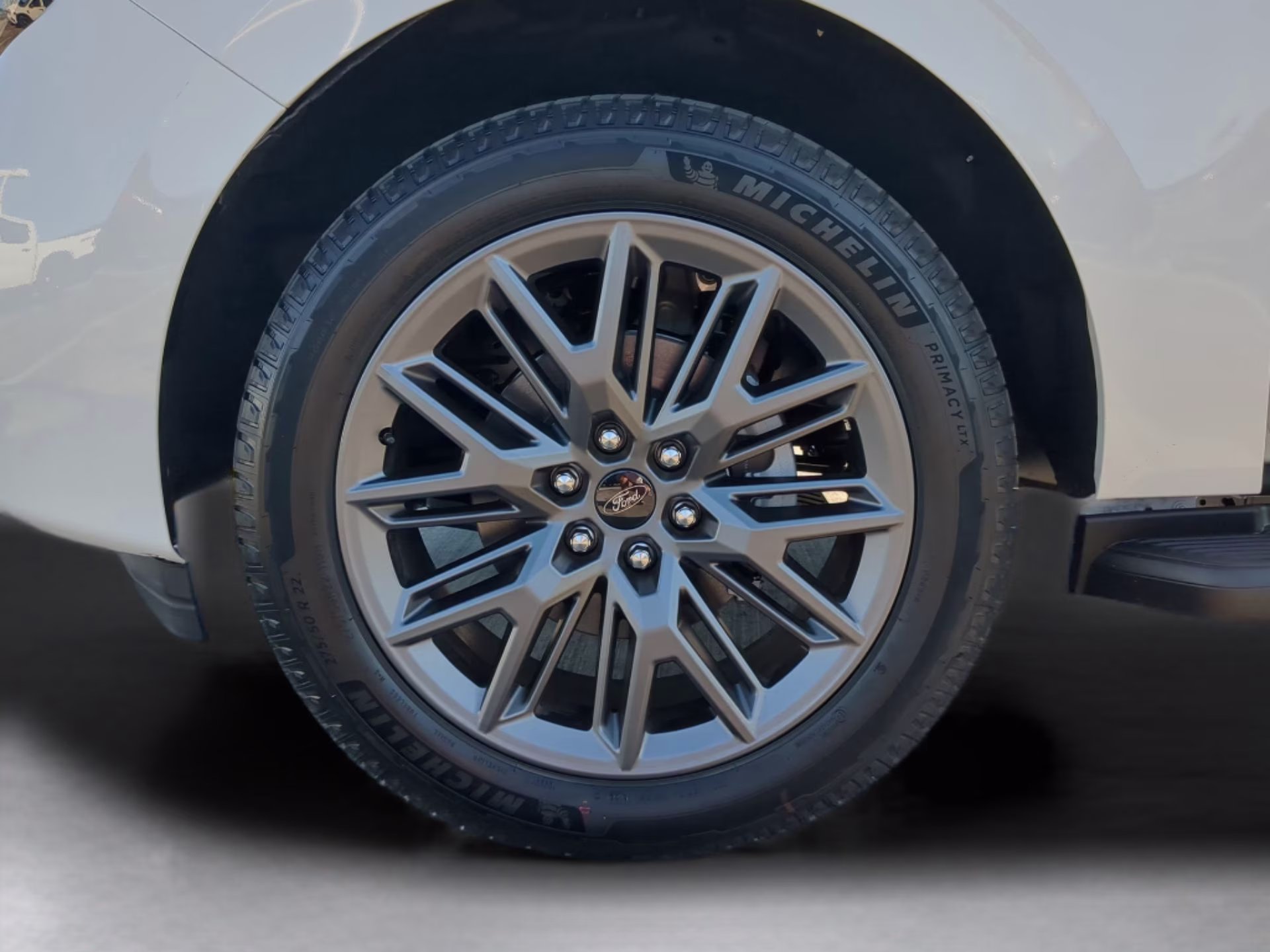 2026 Star White Metallic Tri-Coat Ford Expedition Platinum 4X4 SUV
