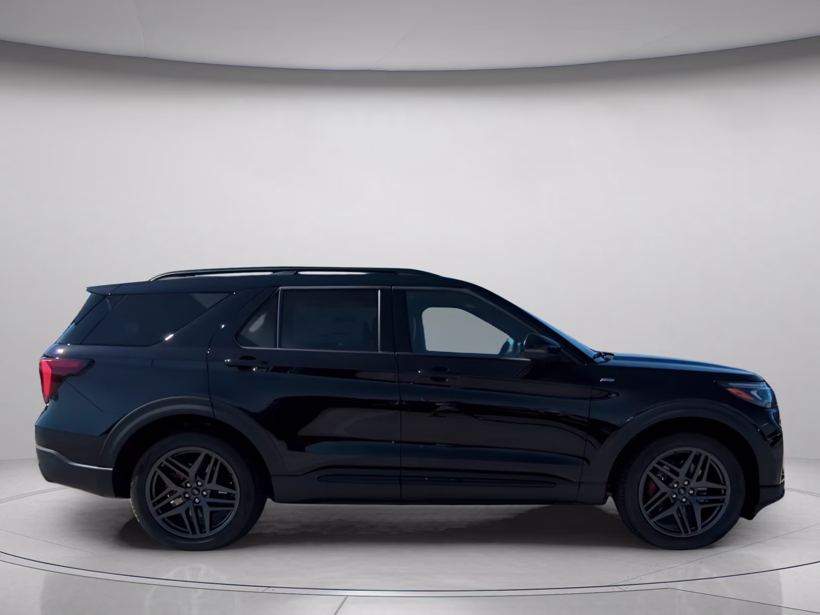 2026 Agate Black Metallic Ford Explorer ST-Line RWD SUV