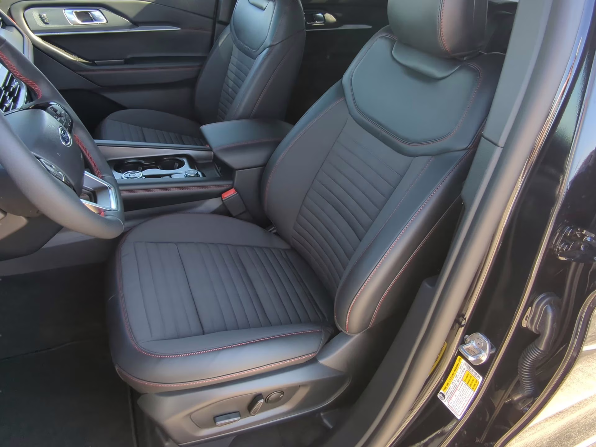 2026 Agate Black Metallic Ford Explorer ST-Line RWD SUV