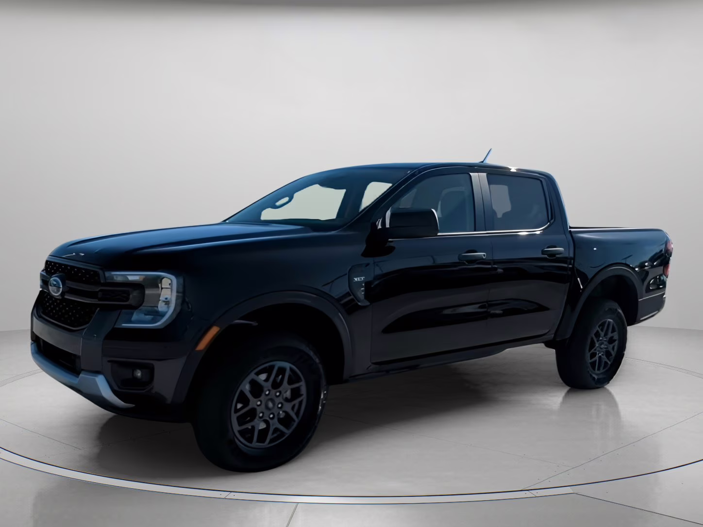 2026 Shadow Black Ford Ranger XLT Crew Cab Pickup RWD Truck