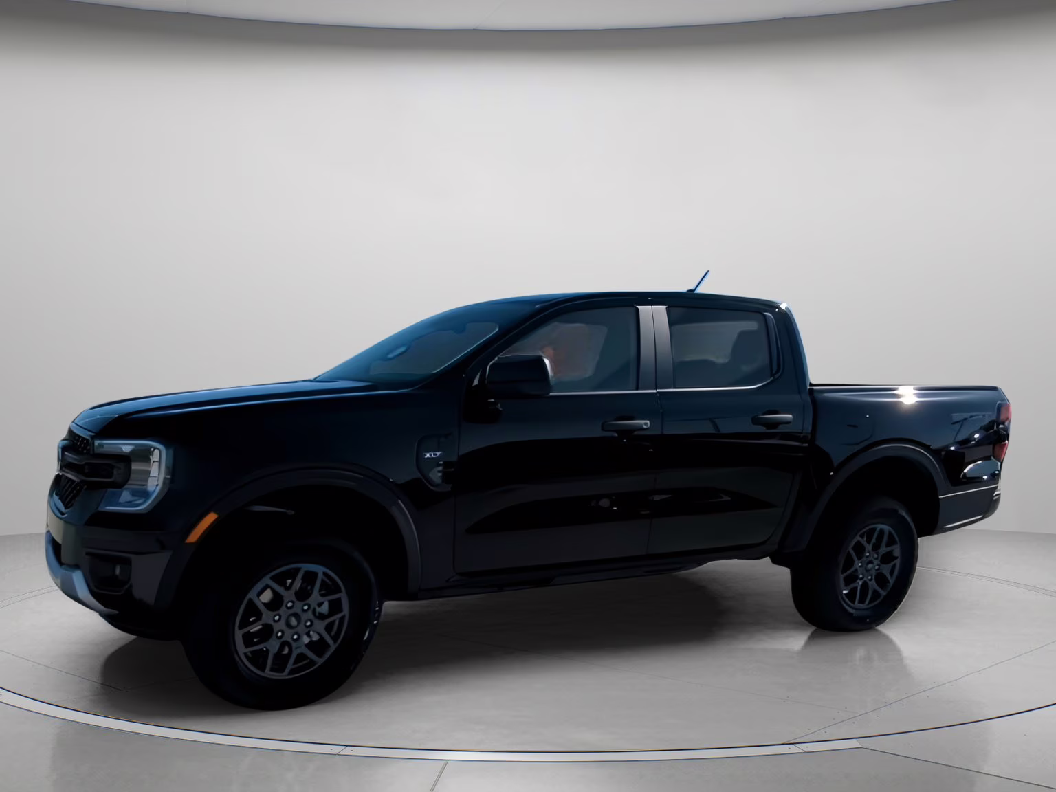 2026 Shadow Black Ford Ranger XLT Crew Cab Pickup RWD Truck