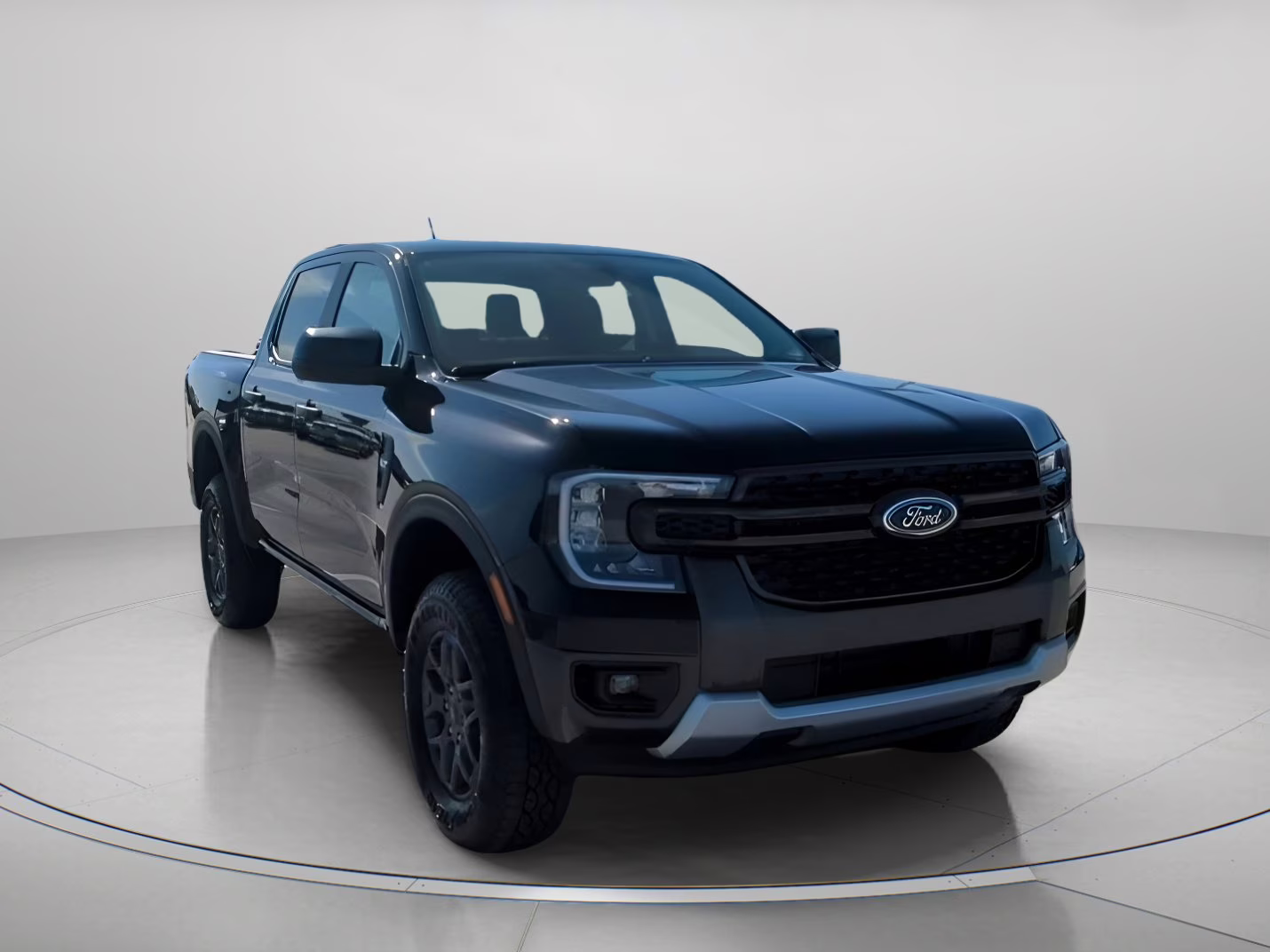 2026 Shadow Black Ford Ranger XLT Crew Cab Pickup RWD Truck