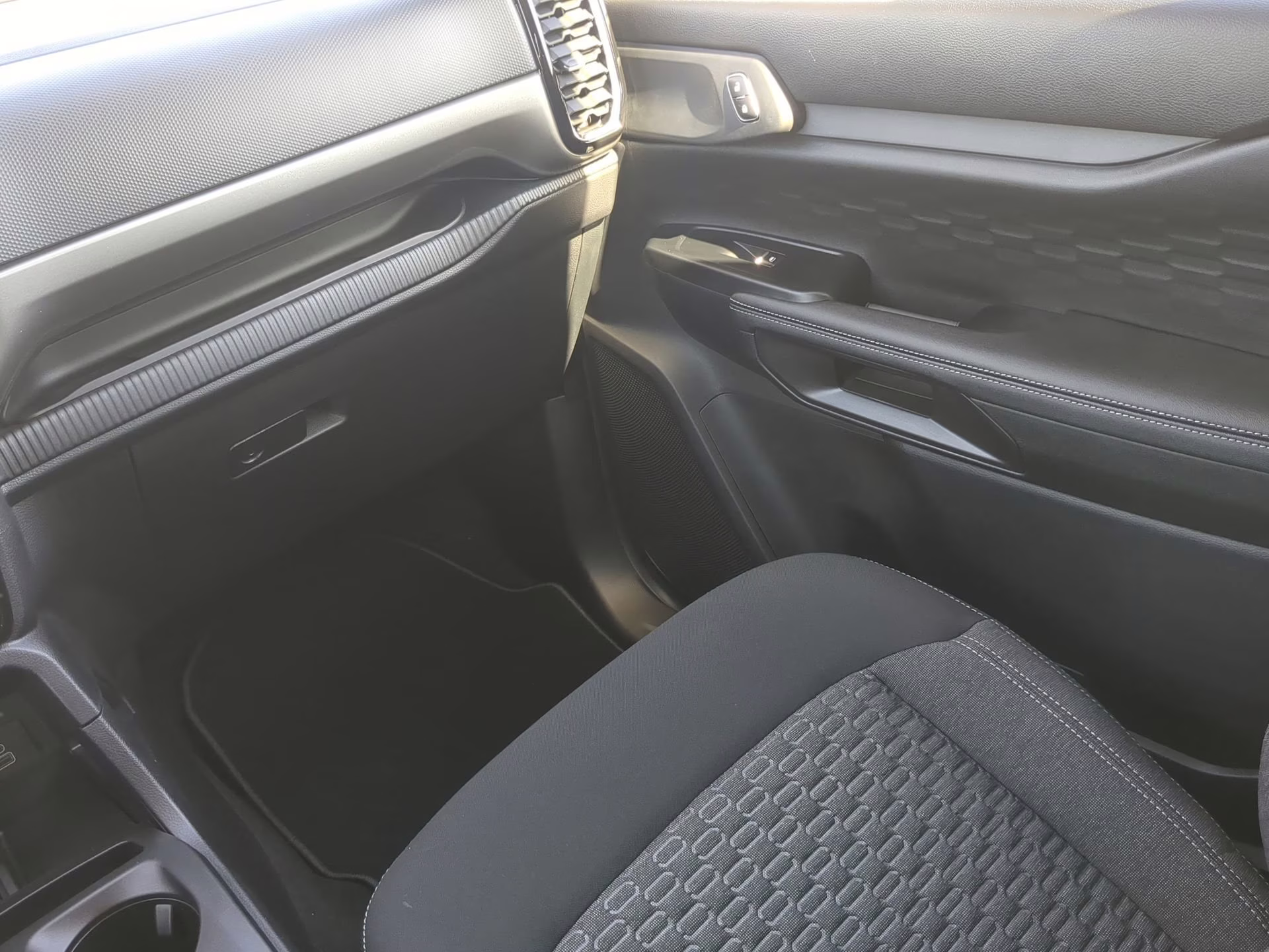 2026 Shadow Black Ford Ranger XLT Crew Cab Pickup RWD Truck