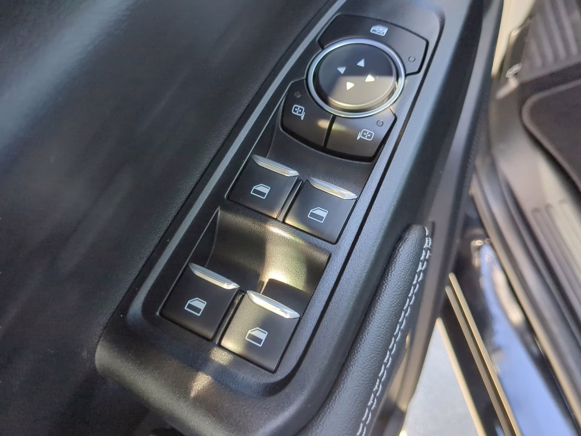 2026 Shadow Black Ford Ranger XLT Crew Cab Pickup RWD Truck