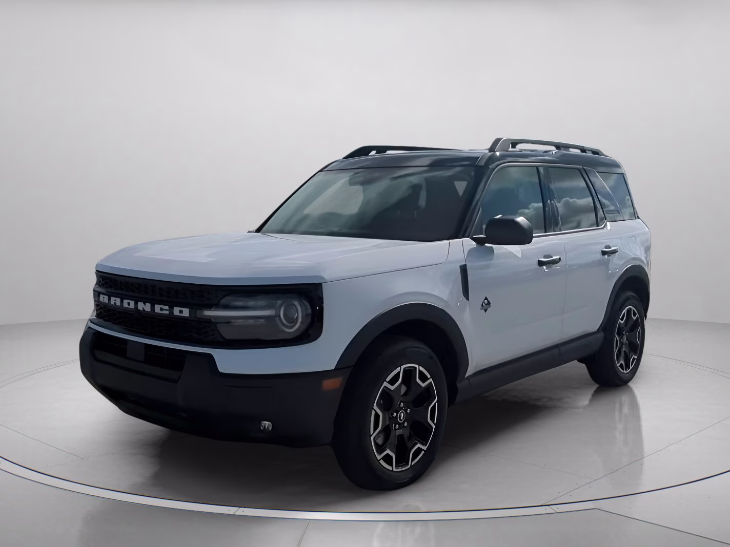 2026 Oxford White Ford Bronco Sport Outer Banks 4X4 SUV