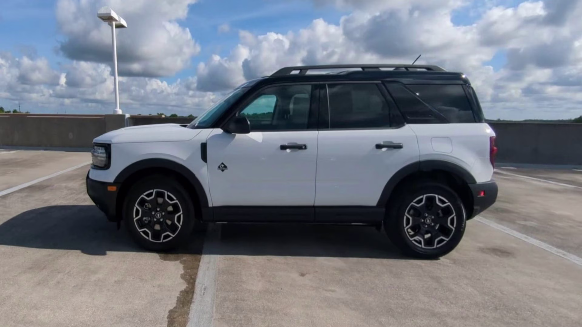 2026 Oxford White Ford Bronco Sport Outer Banks 4X4 SUV