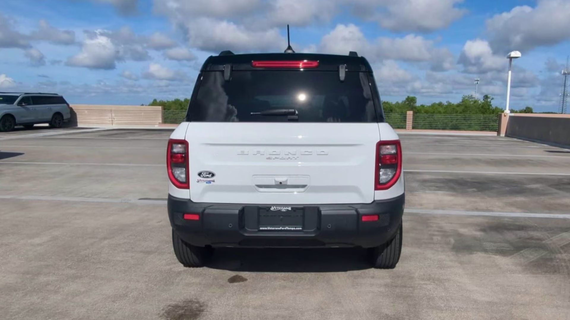2026 Oxford White Ford Bronco Sport Outer Banks 4X4 SUV