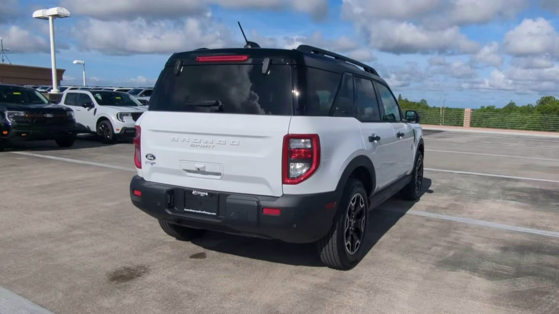 2026 Oxford White Ford Bronco Sport Outer Banks 4X4 SUV
