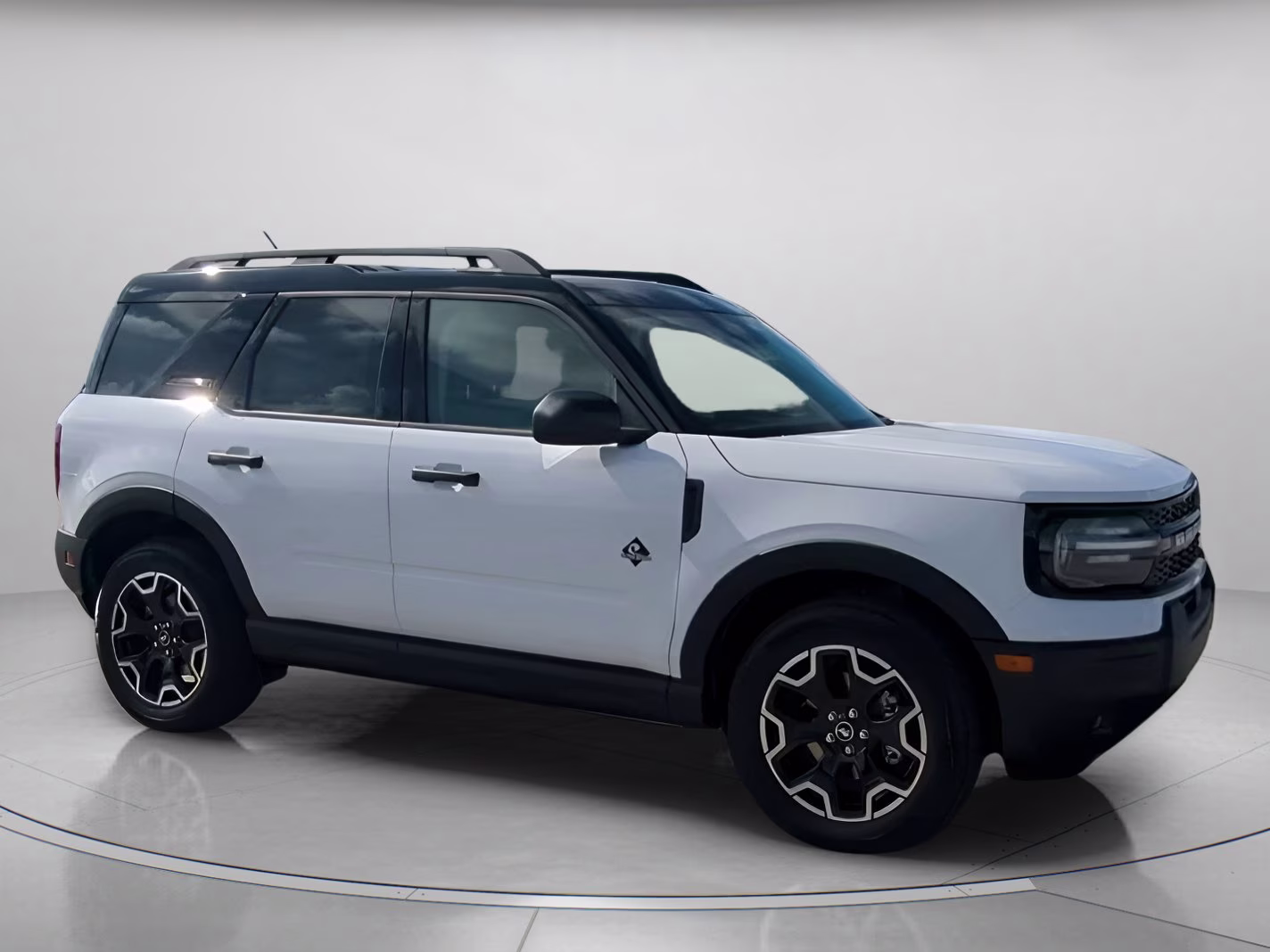 2026 Oxford White Ford Bronco Sport Outer Banks 4X4 SUV