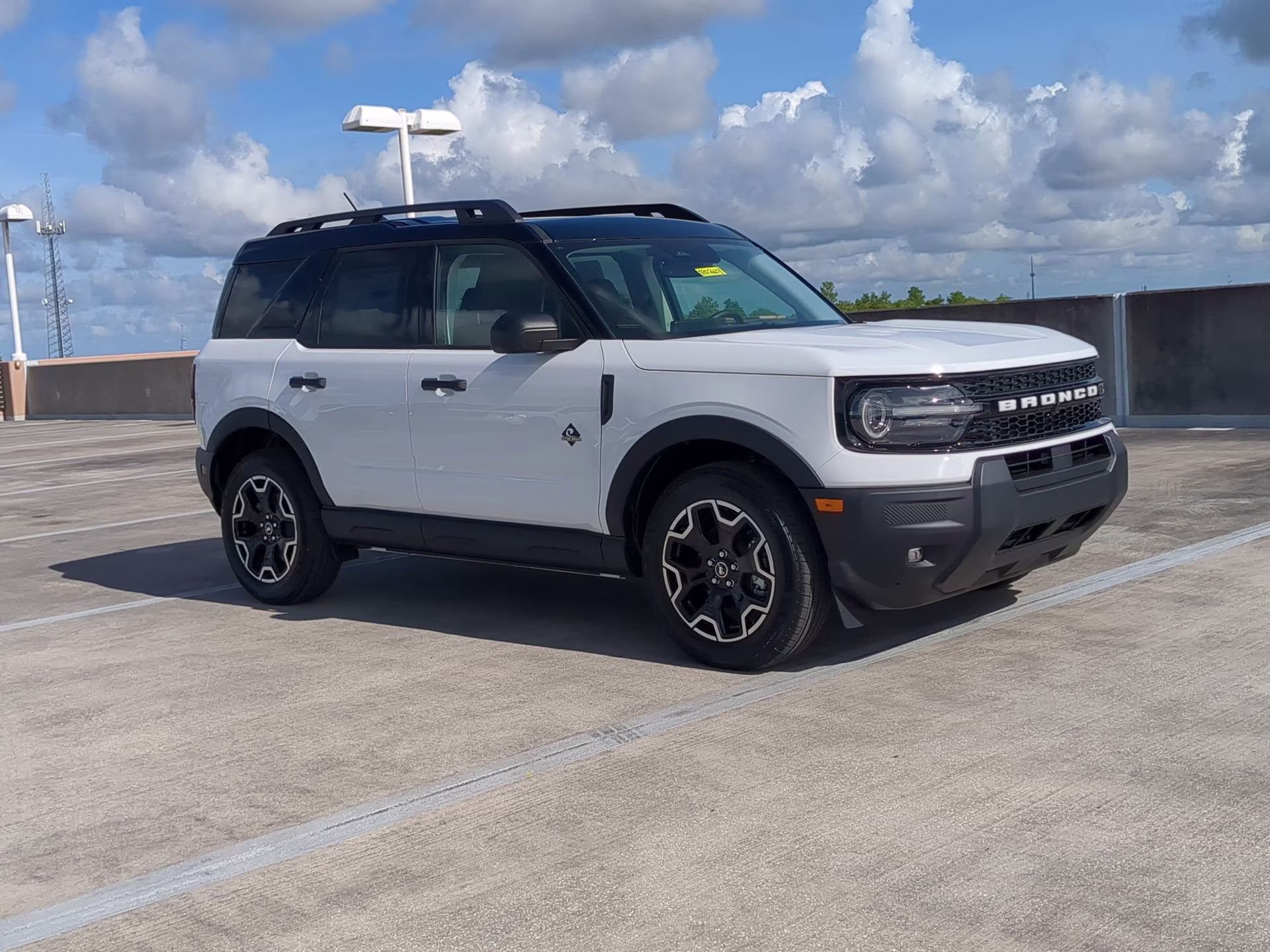 2026 Oxford White Ford Bronco Sport Outer Banks 4X4 SUV