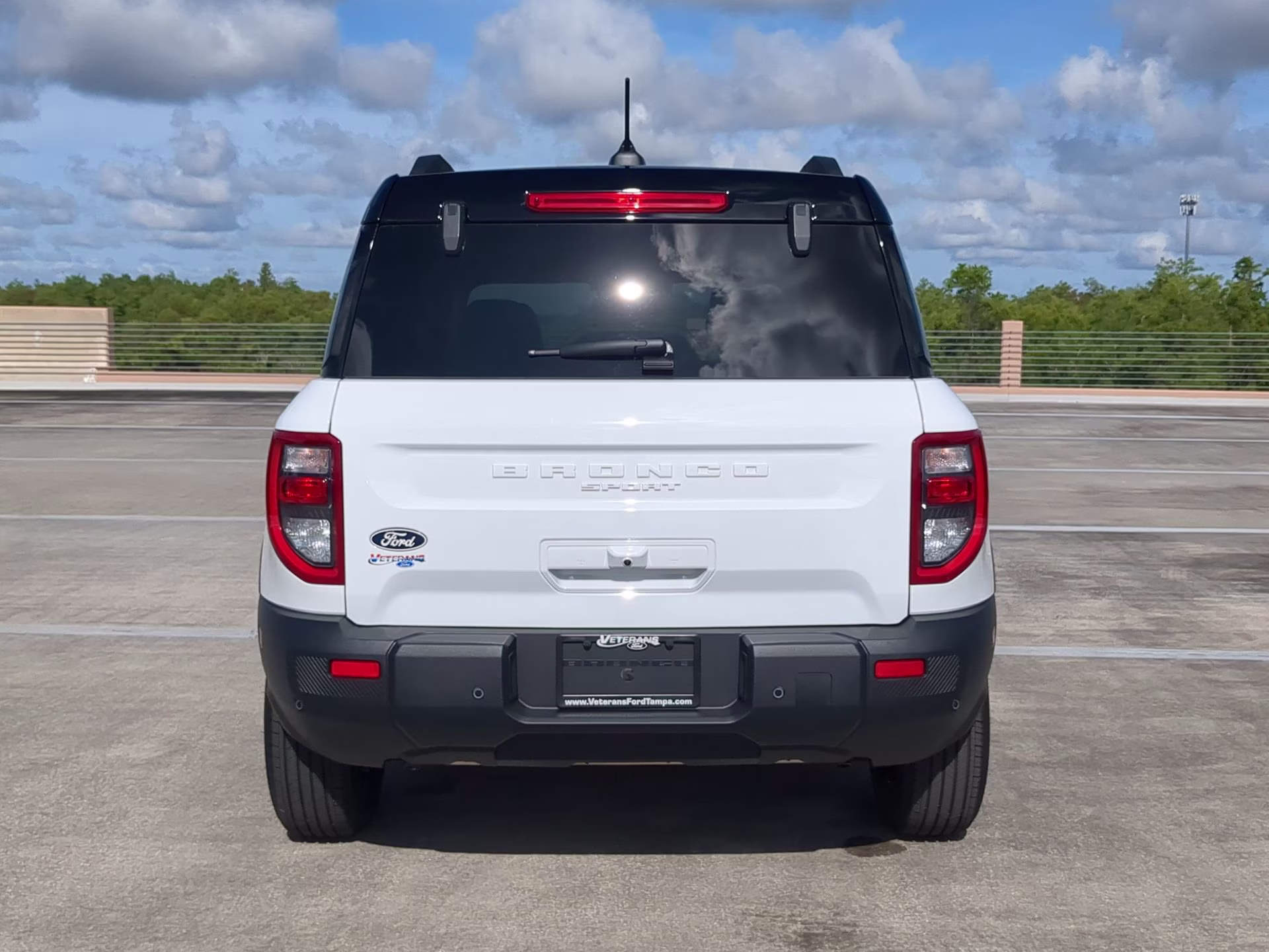 2026 Oxford White Ford Bronco Sport Outer Banks 4X4 SUV