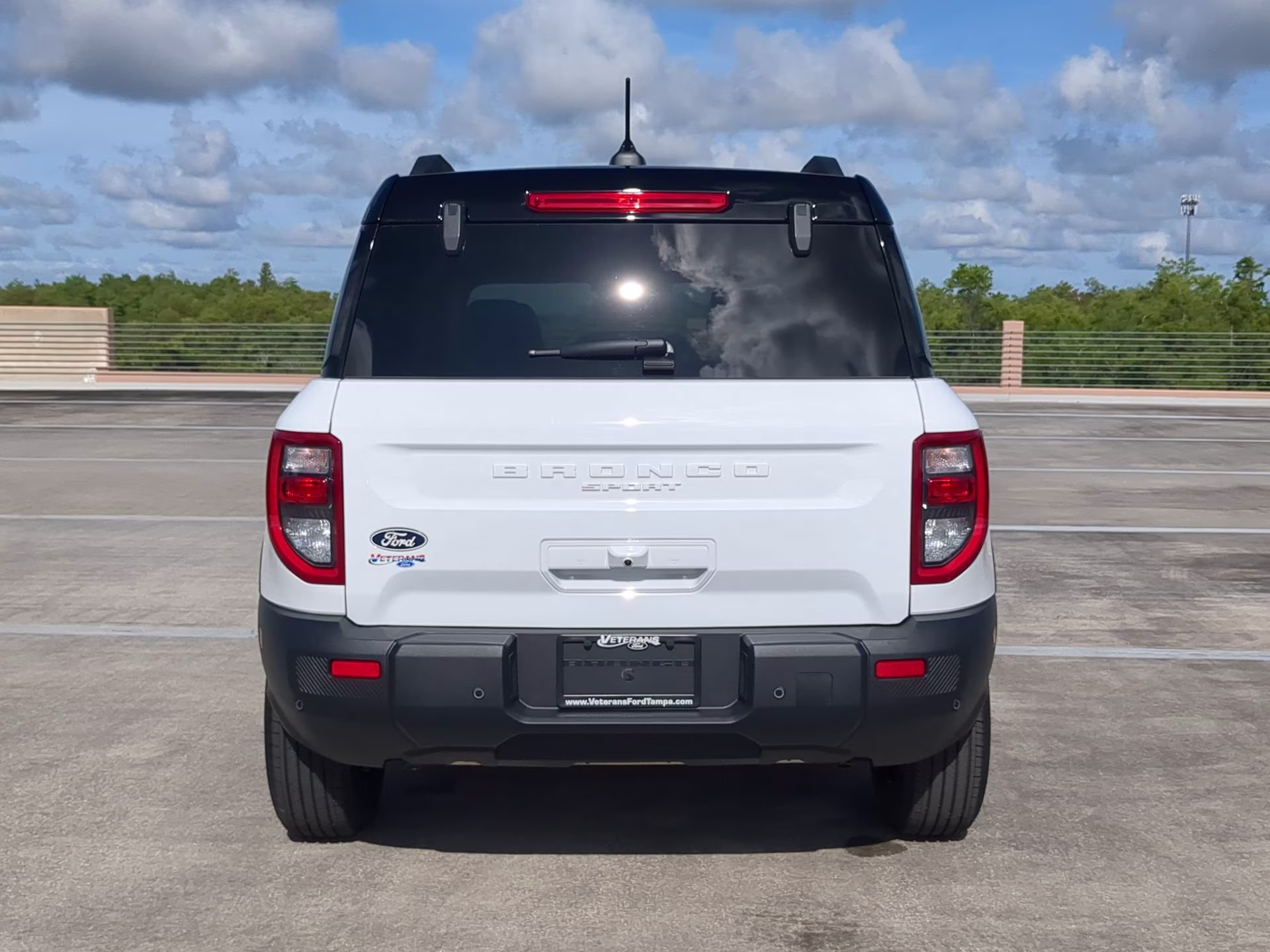 2026 Oxford White Ford Bronco Sport Outer Banks 4X4 SUV