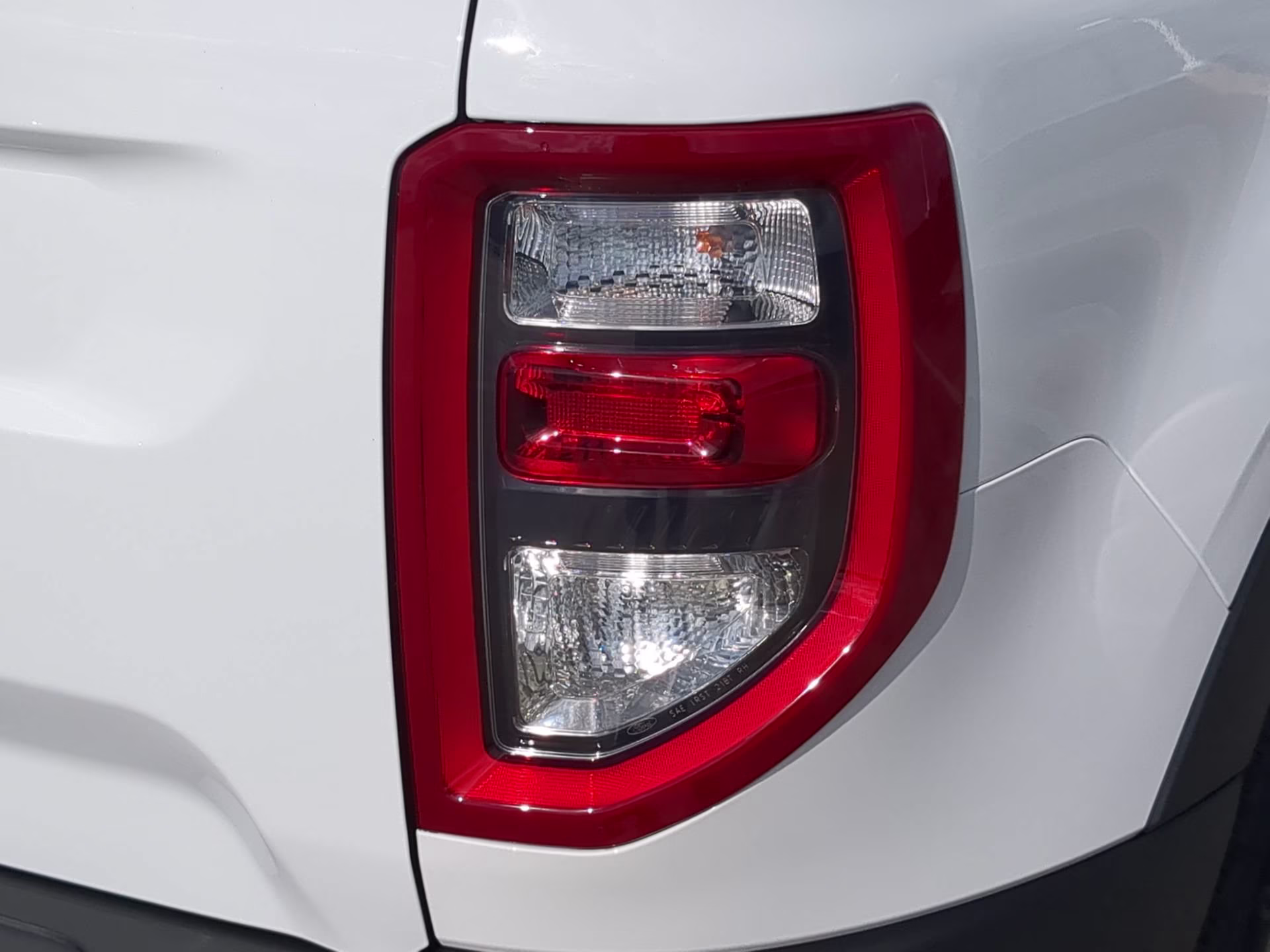 2026 Oxford White Ford Bronco Sport Outer Banks 4X4 SUV