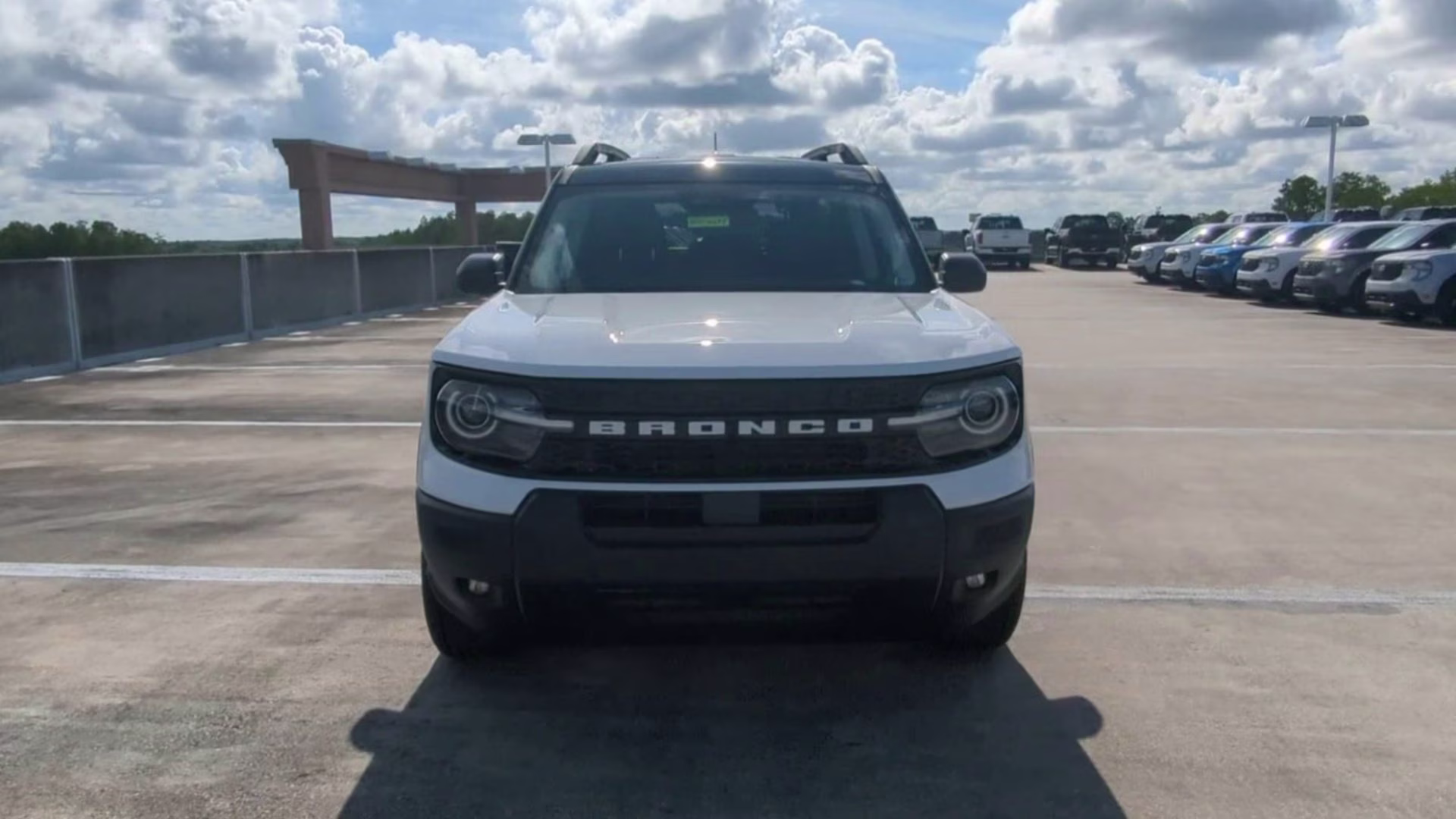 2026 Oxford White Ford Bronco Sport Outer Banks 4X4 SUV