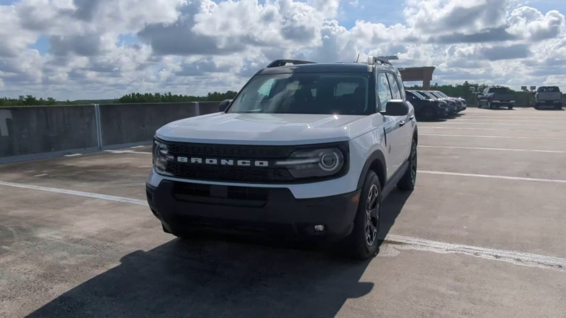 2026 Oxford White Ford Bronco Sport Outer Banks 4X4 SUV
