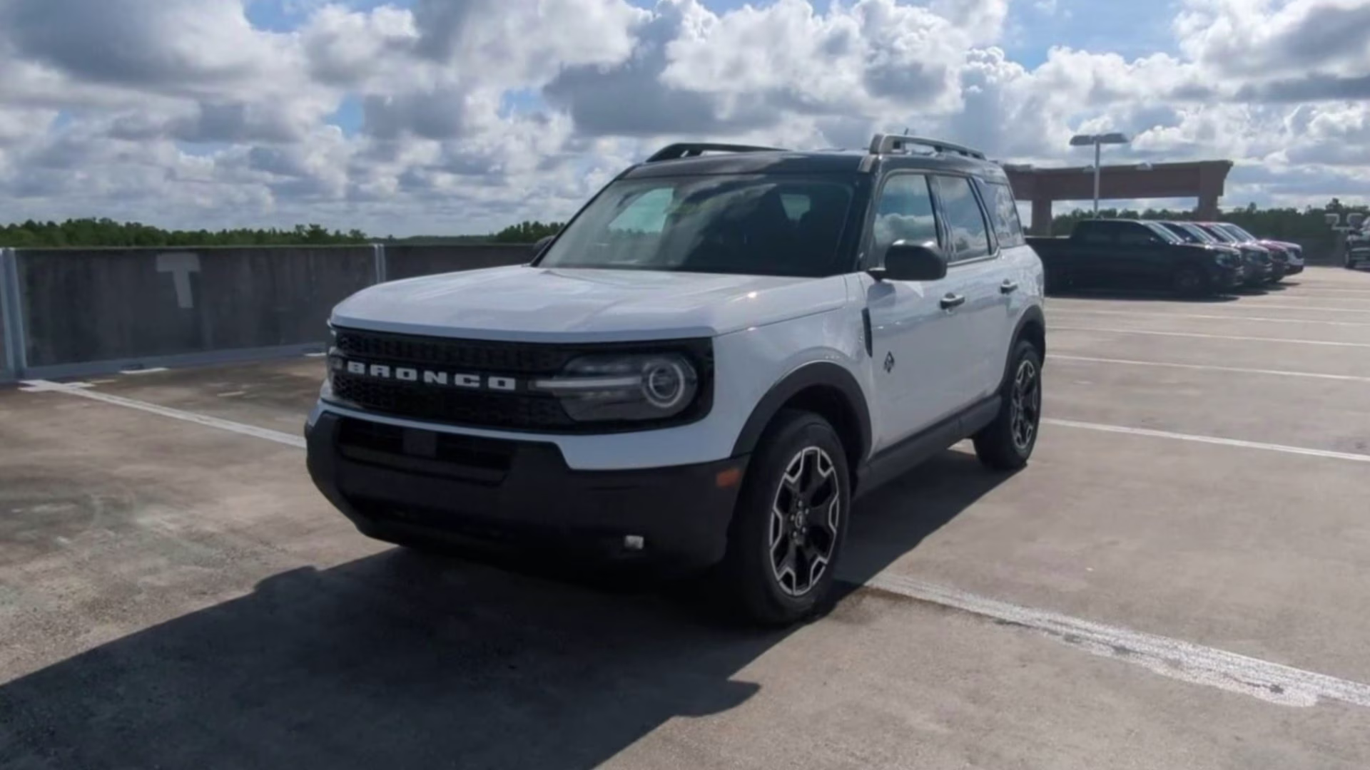 2026 Oxford White Ford Bronco Sport Outer Banks 4X4 SUV