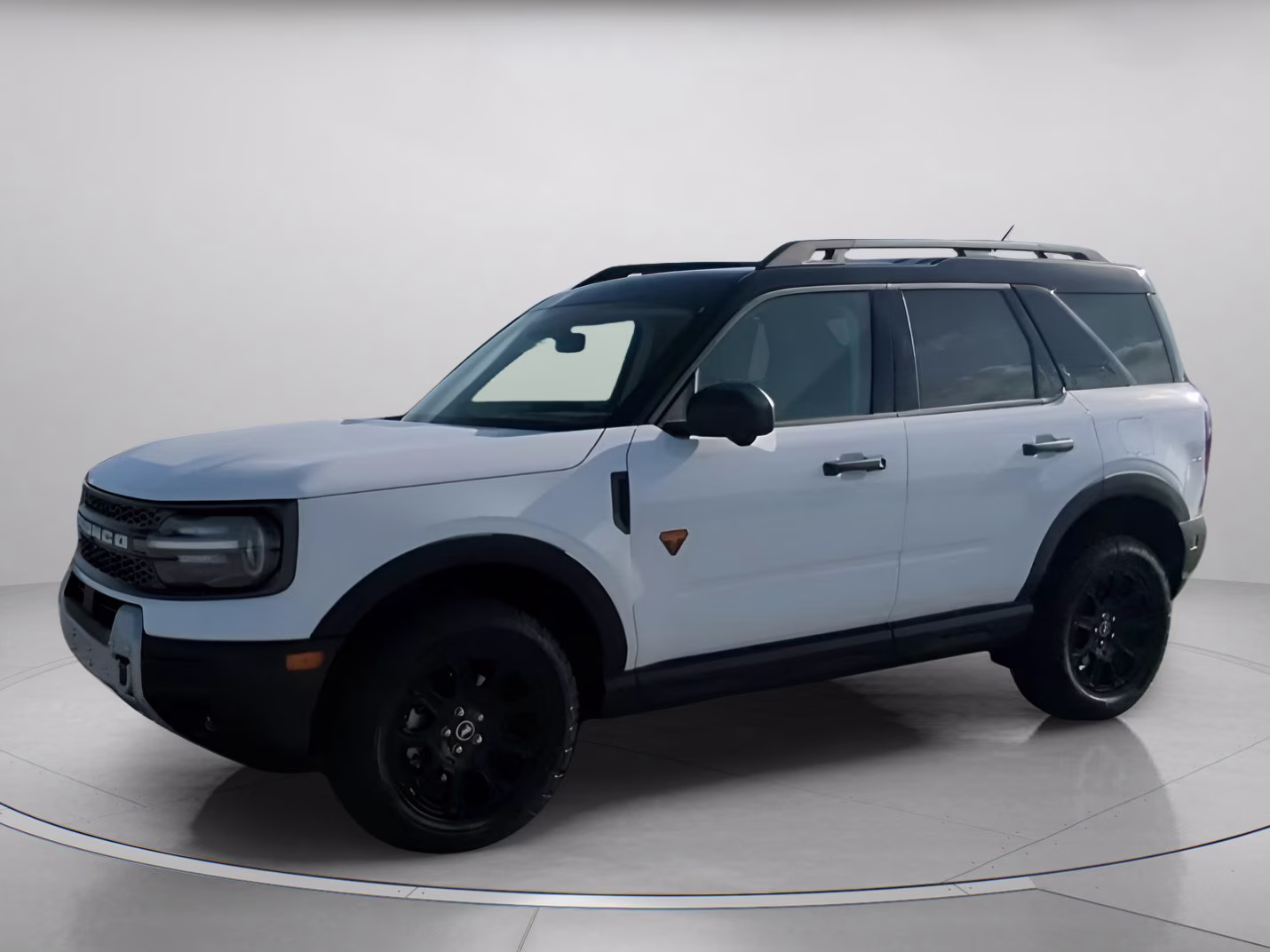 2026 Oxford White Ford Bronco Sport Badlands 4X4 SUV
