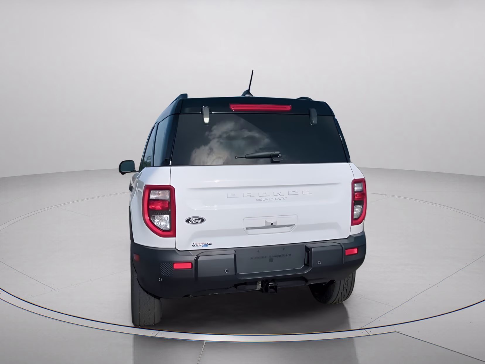 2026 Oxford White Ford Bronco Sport Badlands 4X4 SUV