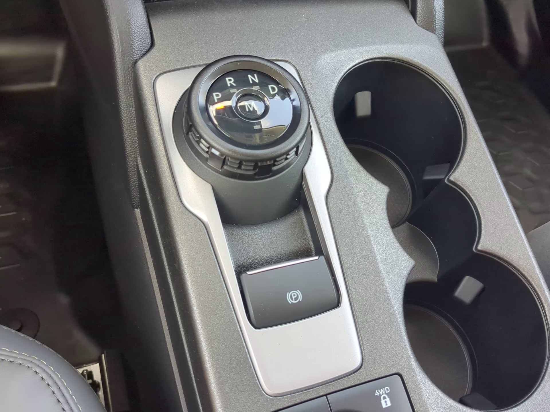2026 Oxford White Ford Bronco Sport Badlands 4X4 SUV