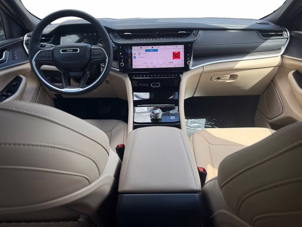 2026 Bright White Clearcoat Jeep Grand Cherokee Limited RWD SUV