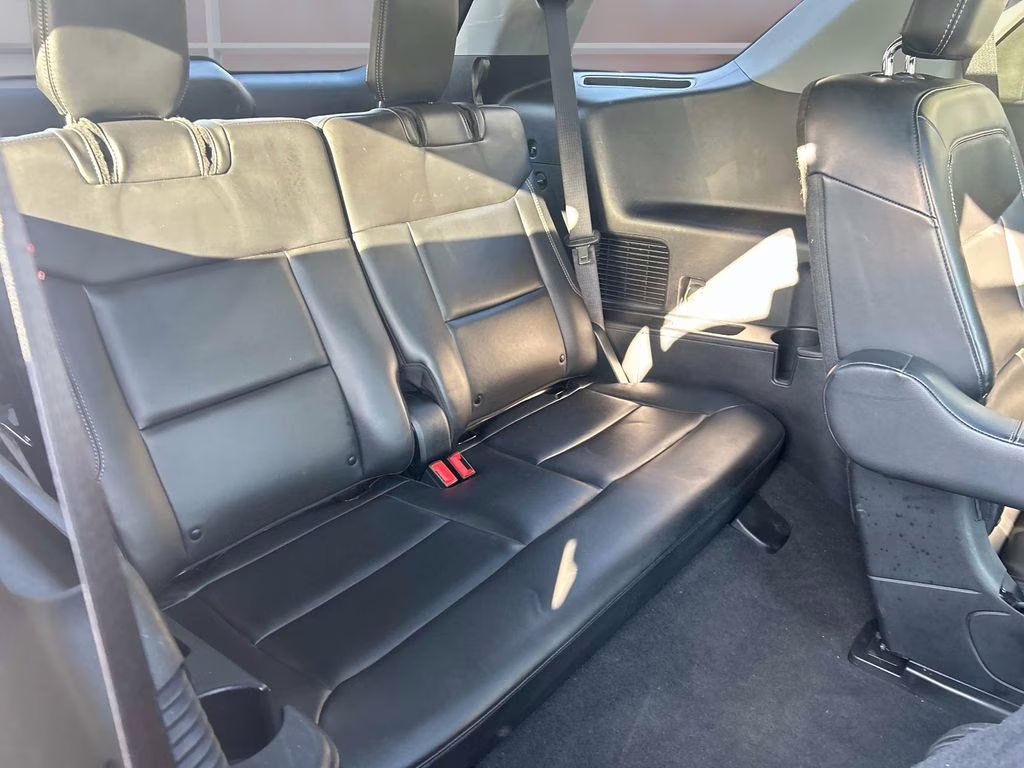 2022 Black Metallic Ford Explorer XLT 4X4 SUV