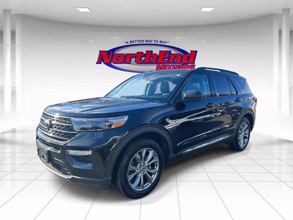 2022 Black Metallic Ford Explorer XLT 4X4 SUV