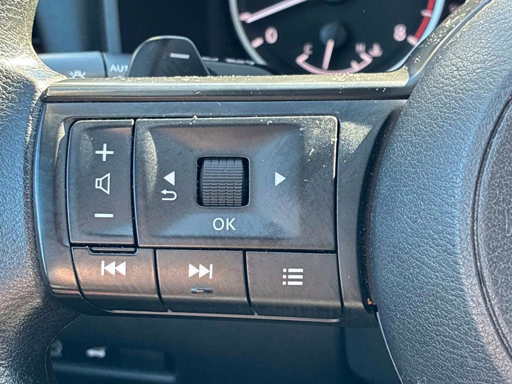 2024 Gun Metallic Nissan Rogue SV AWD SUV