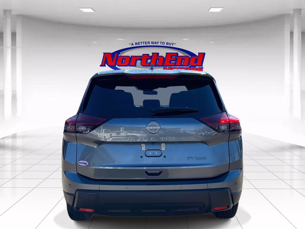2024 Gun Metallic Nissan Rogue SV AWD SUV