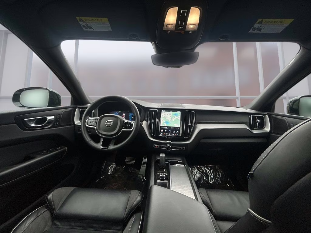 2022 Silver Volvo XC60 Recharge Plug-In Hybrid T8 R-Design AWD SUV