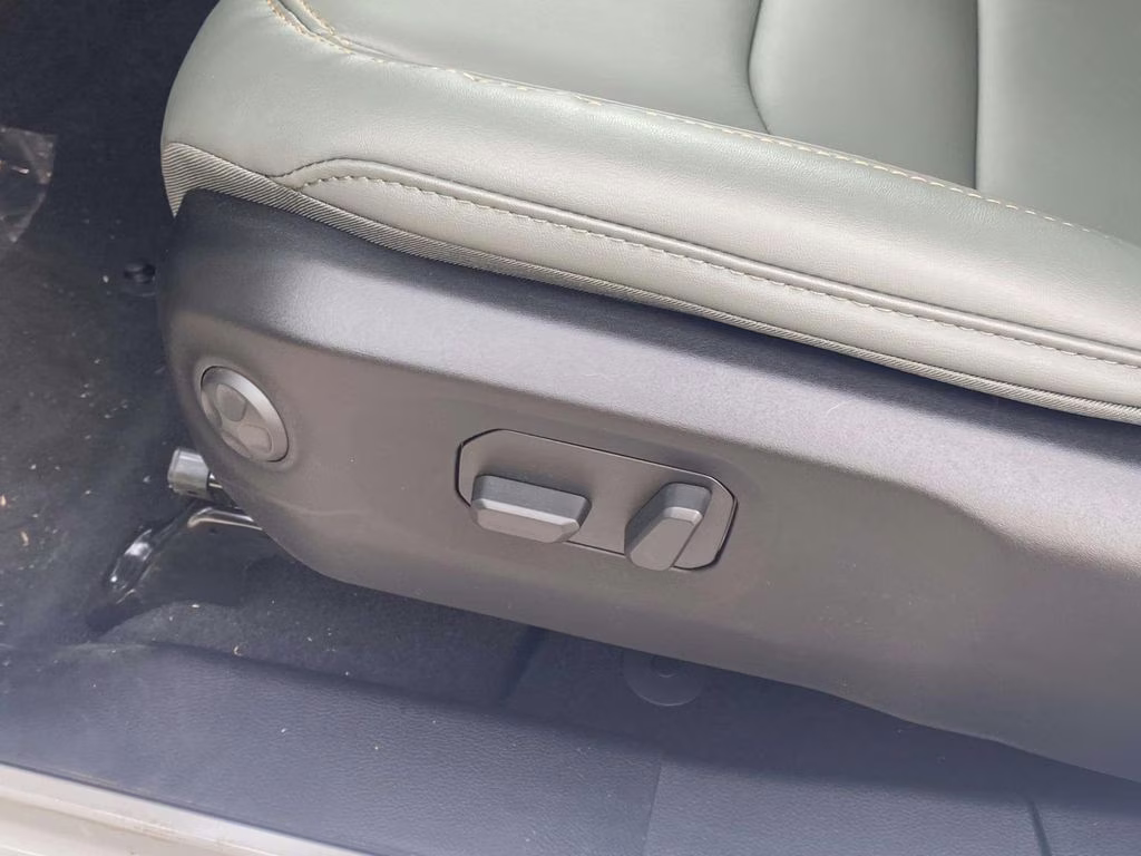 2026 Bright White Clearcoat Jeep Gladiator Mojave X 4X4 Truck