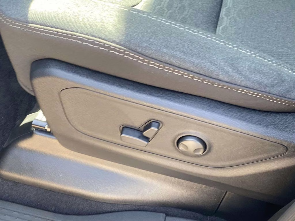 2026 Canyon Lake Ram 1500 Big Horn/Lone Star 4X4 Truck