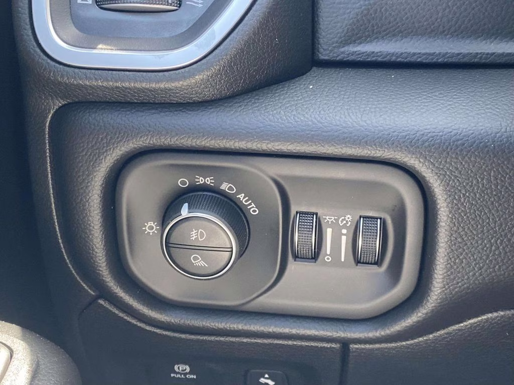 2026 Canyon Lake Ram 1500 Big Horn/Lone Star 4X4 Truck