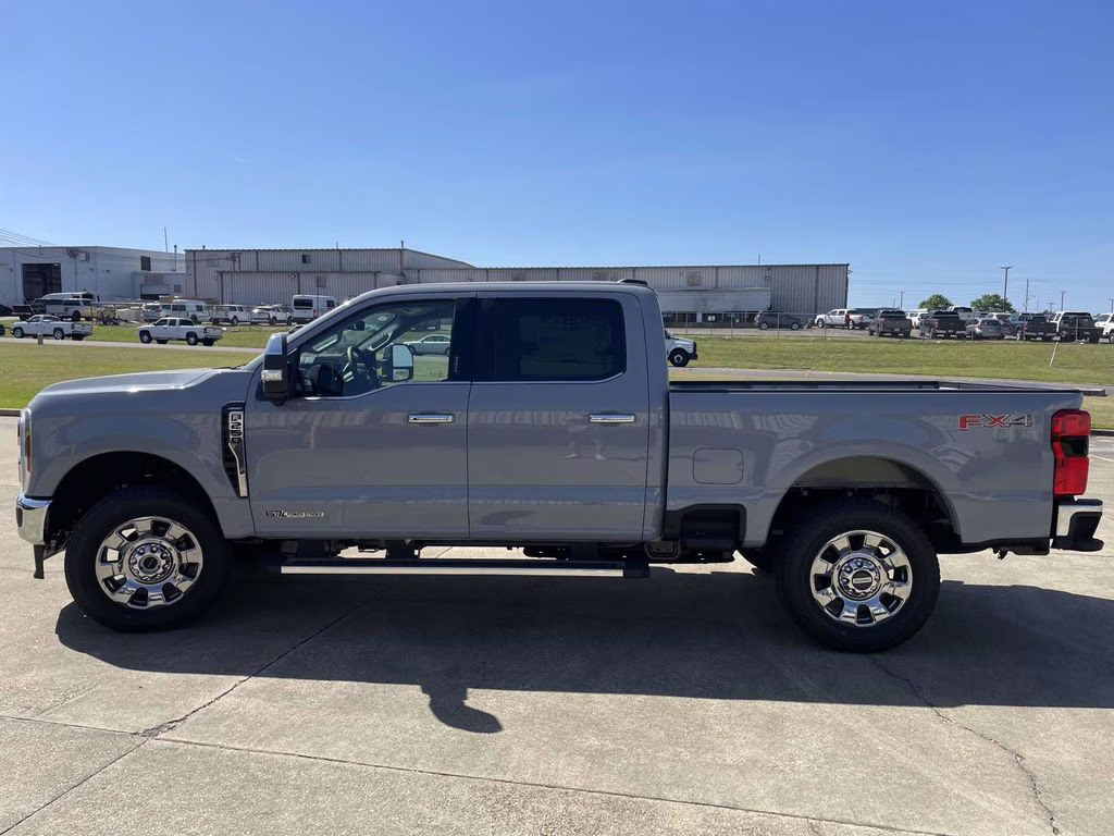 2026 Glacier Gray Metallic Tri-Coat Ford Super Duty F-250 SRW Lariat 4X4 Truck