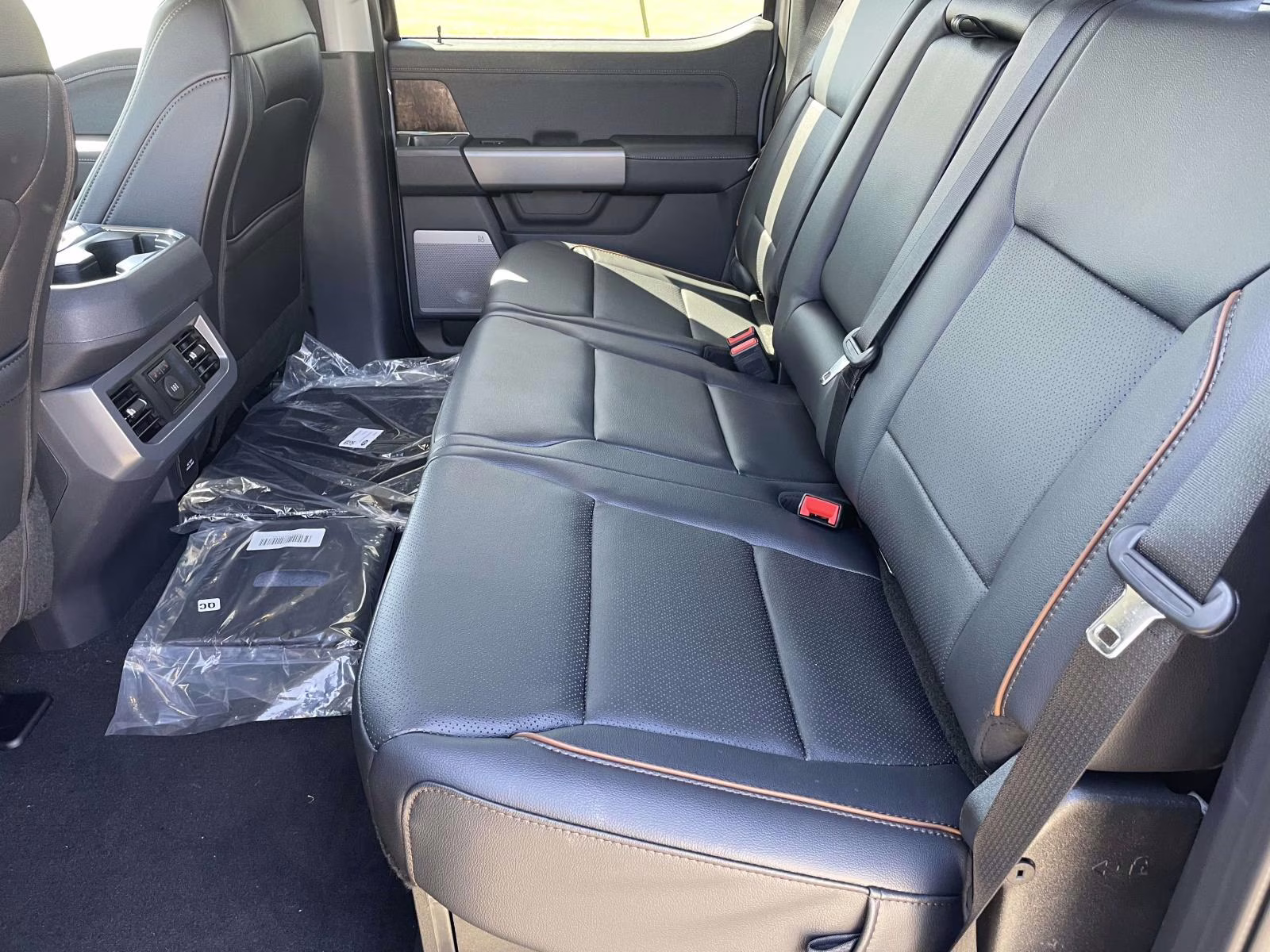 2026 Glacier Gray Metallic Tri-Coat Ford Super Duty F-250 SRW Lariat 4X4 Truck