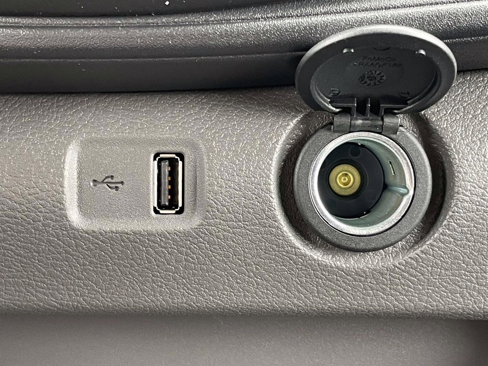 2026 Oxford White Ford Transit-250 Base RWD Van