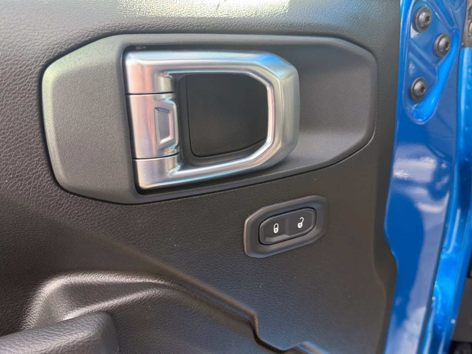 2026 Bright White Clearcoat Jeep Wrangler Sport 4X4 SUV