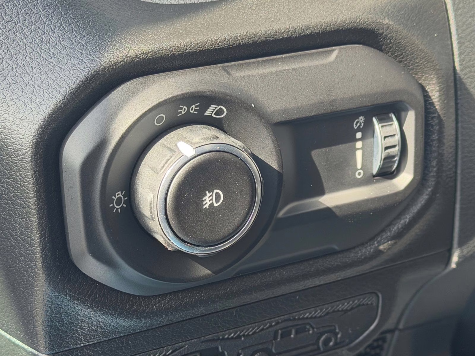 2026 Bright White Clearcoat Jeep Wrangler Sport 4X4 SUV