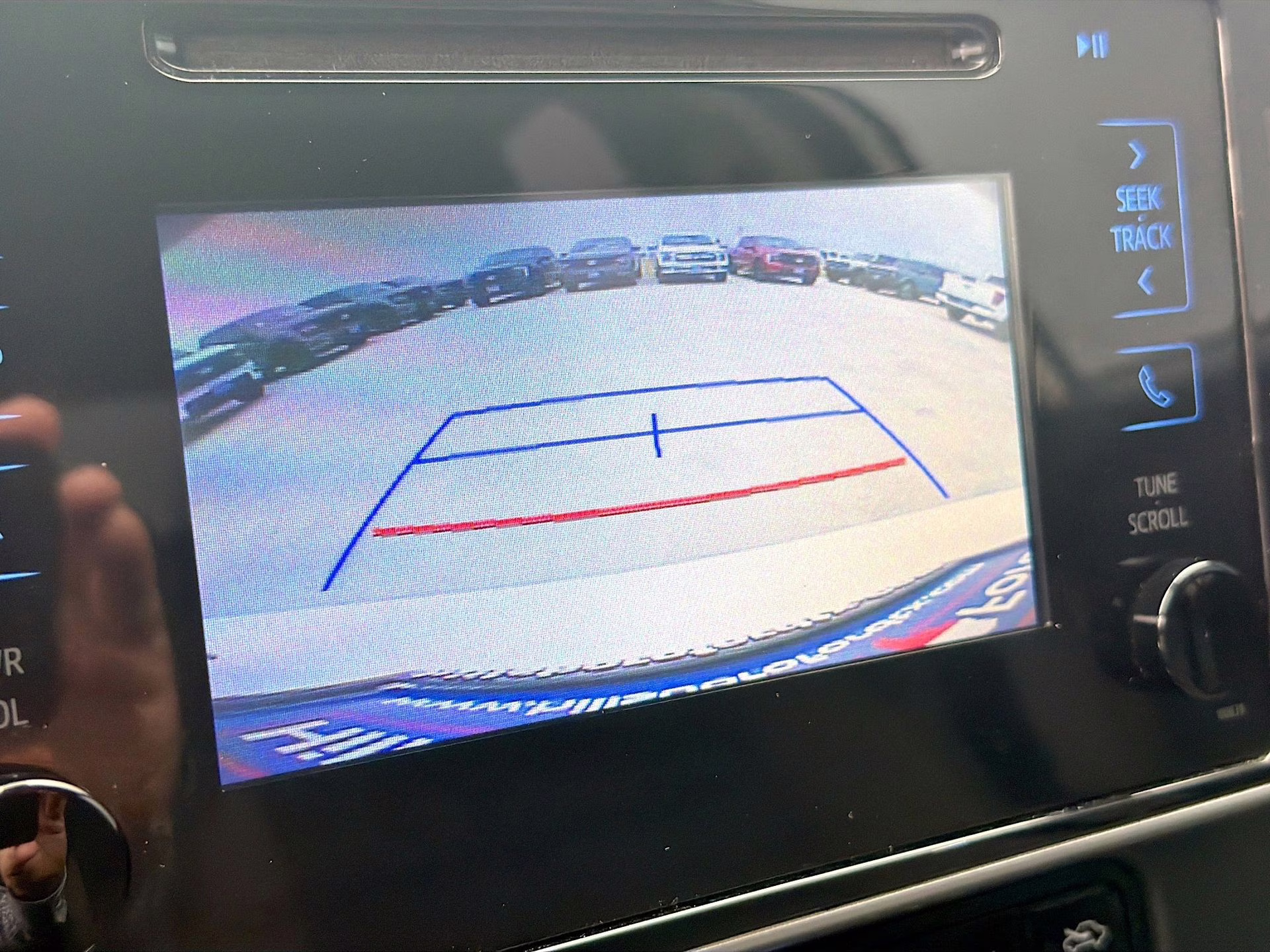 2019 Super White Toyota Corolla LE FWD Sedan