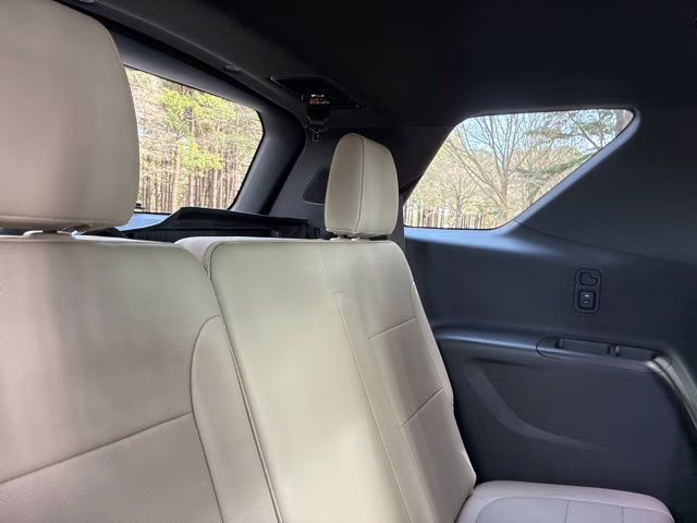 2023 Summit White Chevrolet Traverse Premier FWD SUV