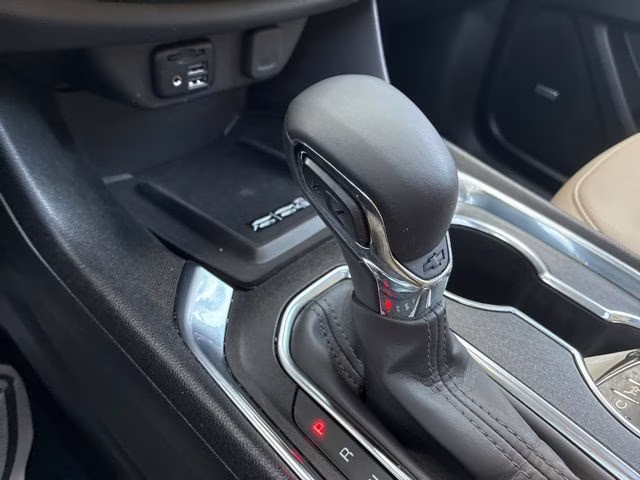 2023 Summit White Chevrolet Traverse Premier FWD SUV