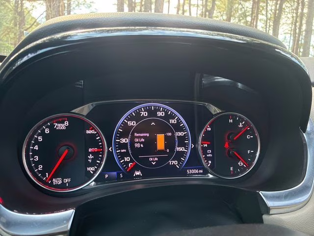 2023 Summit White Chevrolet Traverse Premier FWD SUV