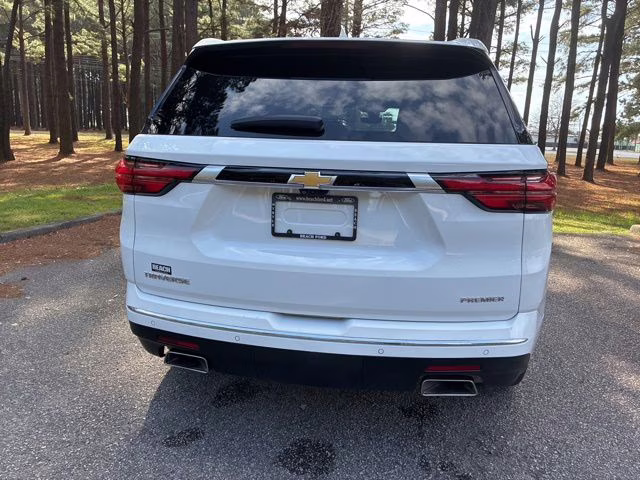 2023 Summit White Chevrolet Traverse Premier FWD SUV