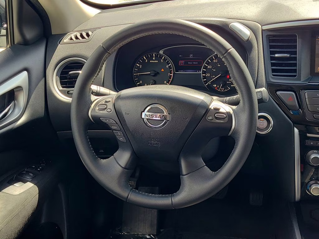 2016 Glacier White Nissan Pathfinder SV FWD SUV