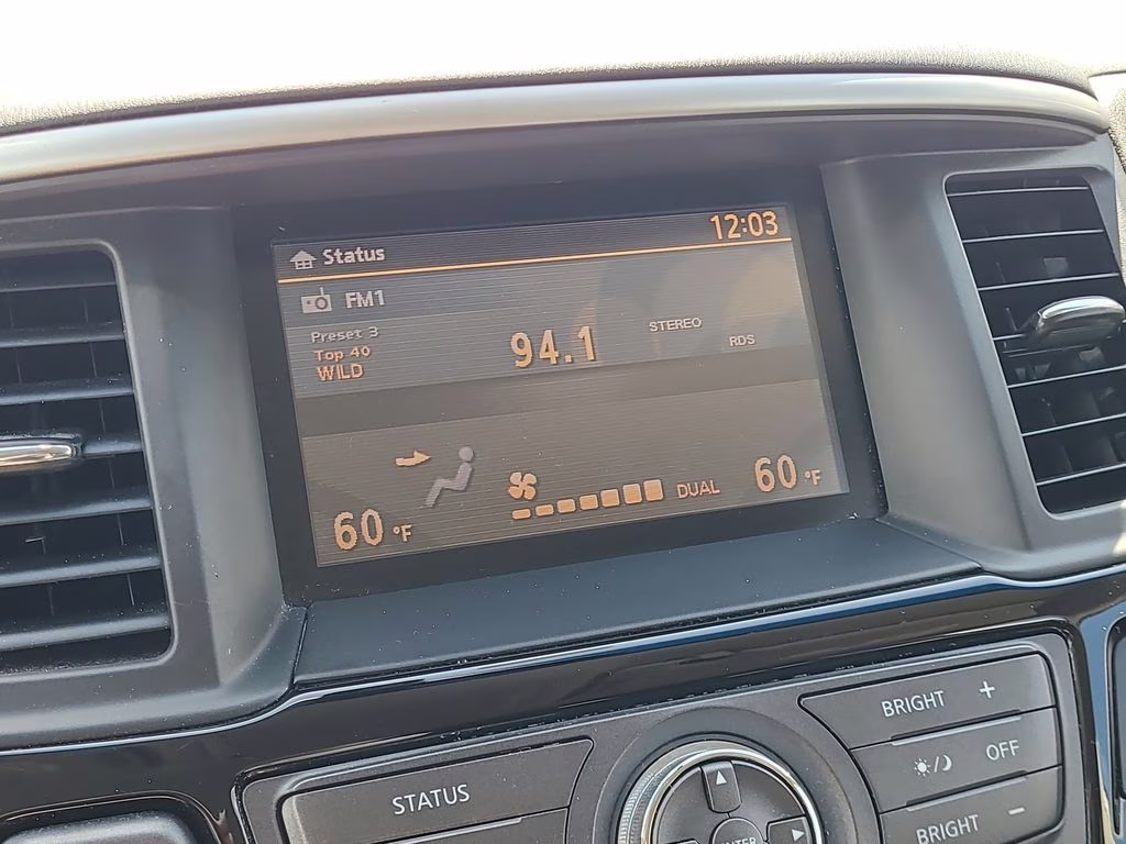 2016 Glacier White Nissan Pathfinder SV FWD SUV