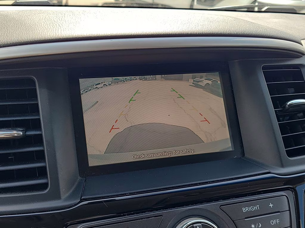 2016 Glacier White Nissan Pathfinder SV FWD SUV